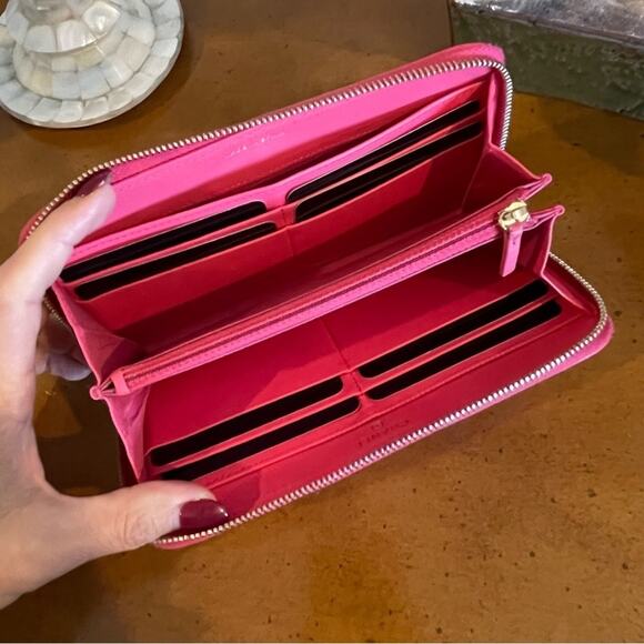 CHANEL Lambskin Quilted 19 Long Zipped Around Wallet Pink RARE - Picture 9 of 12